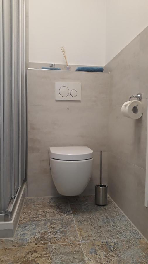 Gemuetliches Apartment Am Kurpark In บัดเอมส์ ภายนอก รูปภาพ