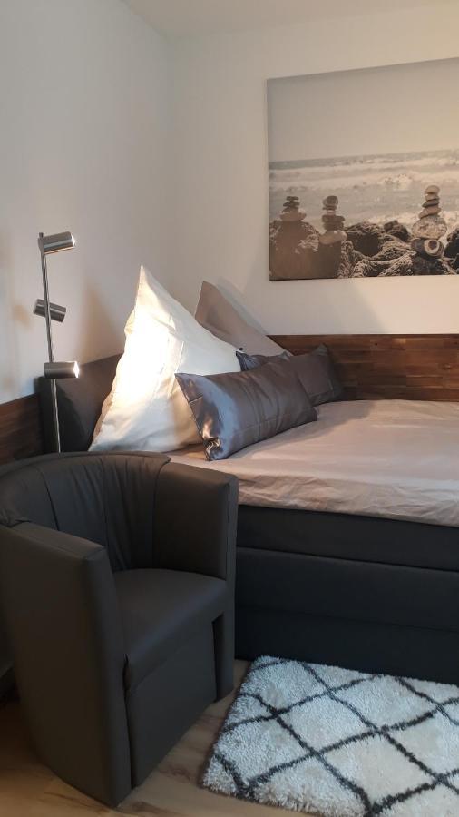 Gemuetliches Apartment Am Kurpark In บัดเอมส์ ภายนอก รูปภาพ